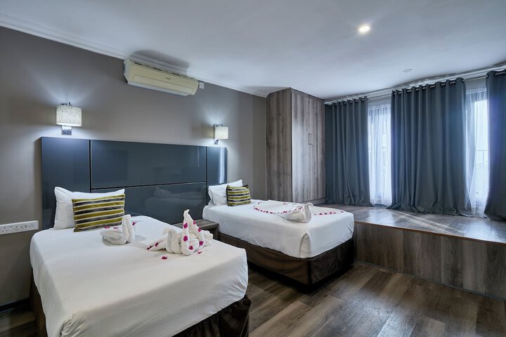 Room 30 of 113