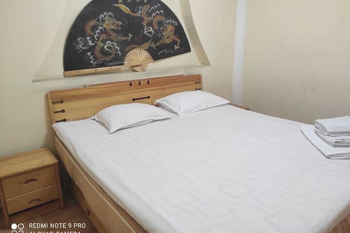 Room 2 of 42