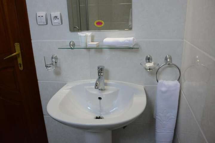 Room 20 of 39
