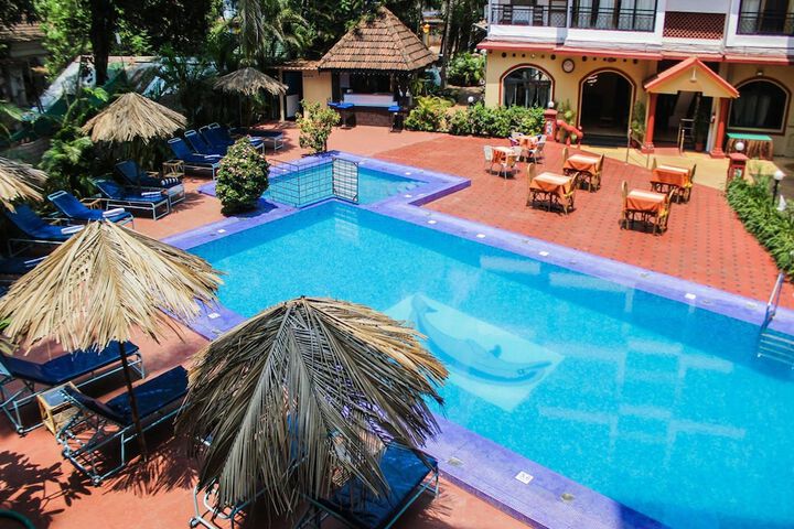 Pools & Facilities