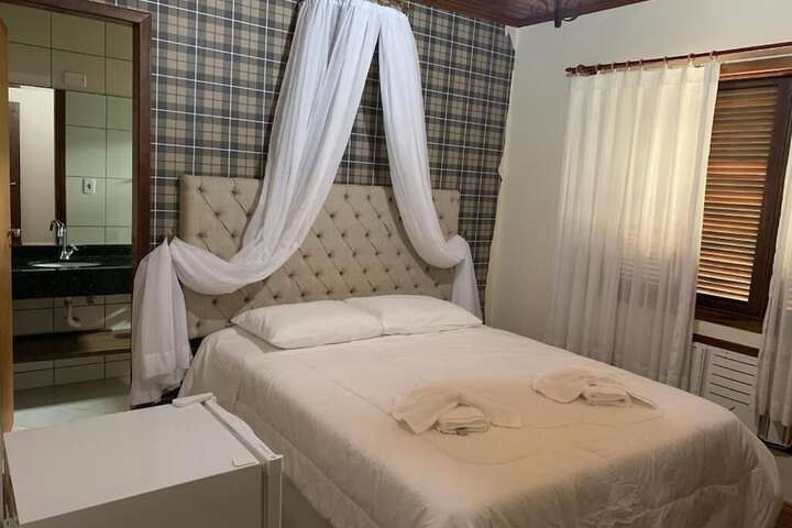 Room 14 of 49
