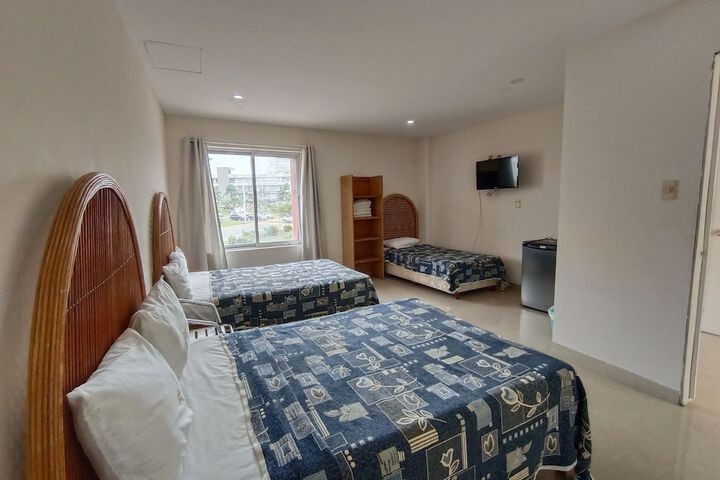 Room 16 of 64