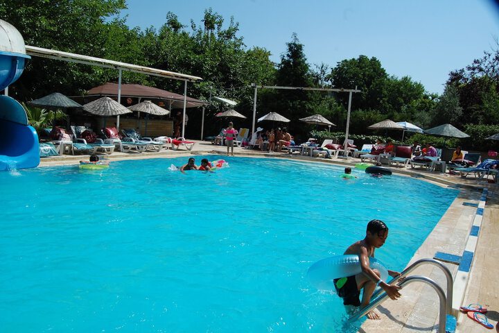 Pool 25 of 66