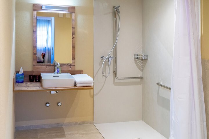 Room 75 of 125