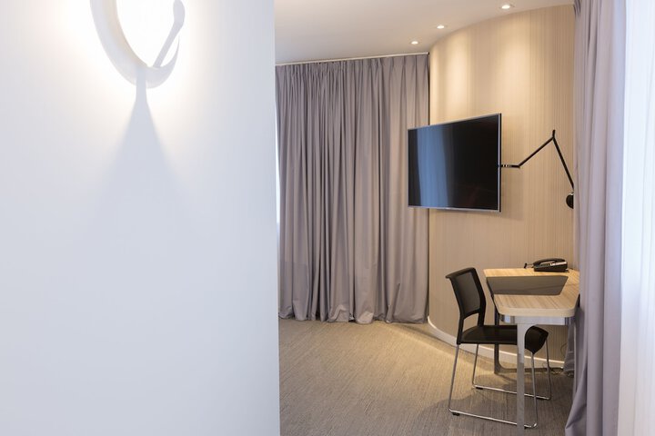 Room 103 of 278