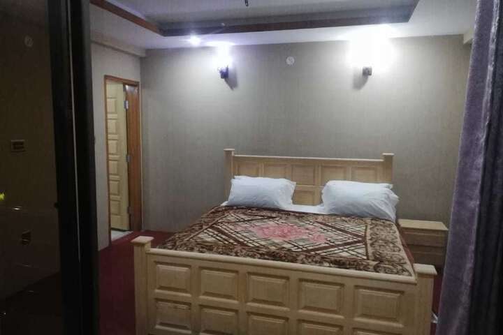 Room 2 of 13