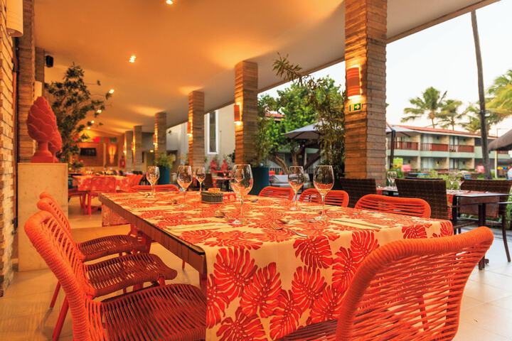 Dining 70 of 140