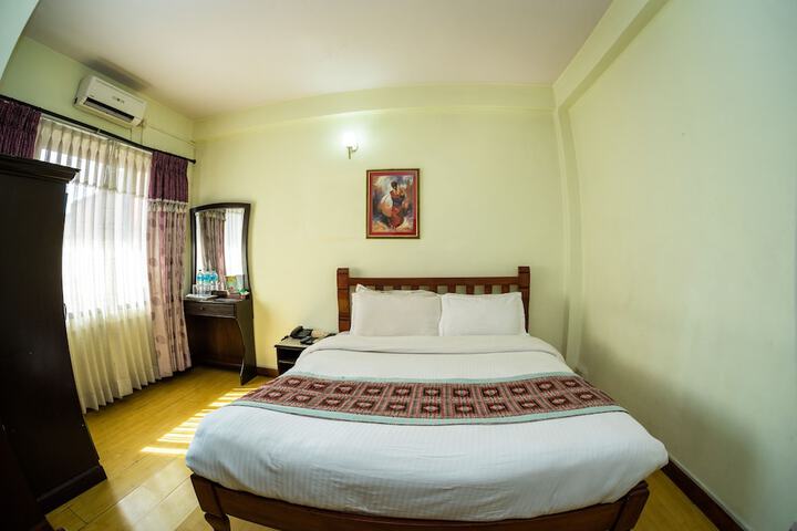 Room 26 of 70