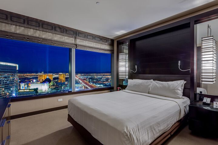 Room 10 of 124