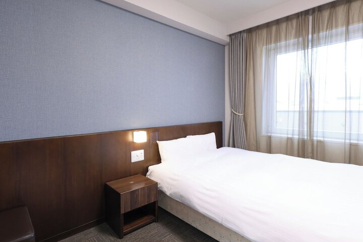 Room 8 of 56