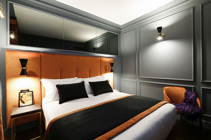 Room 18 of 80