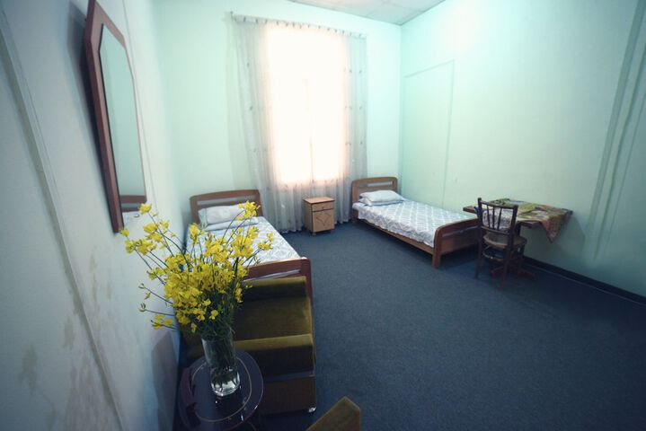 Room 10 of 11