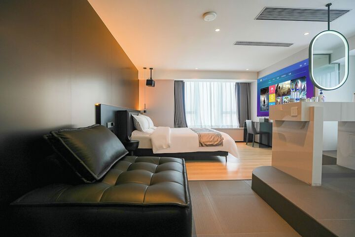 Room 31 of 61