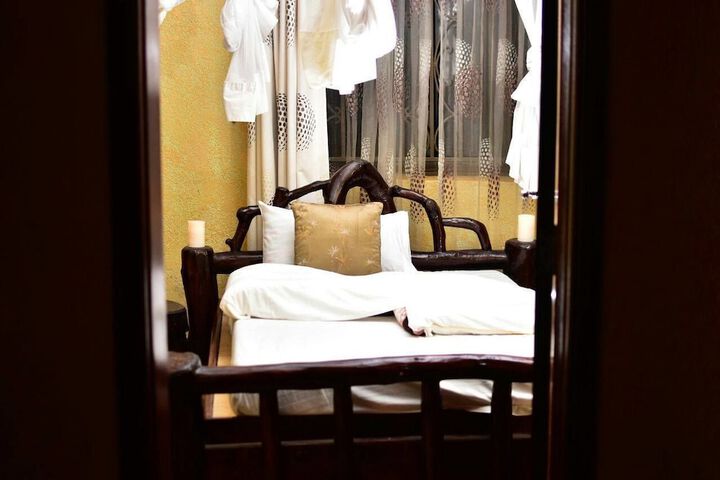Room 5 of 37