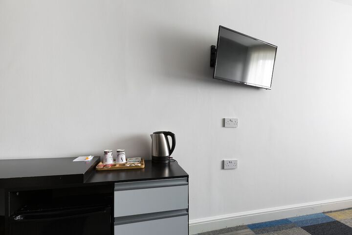 Room 27 of 113