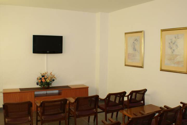 Room 26 of 33