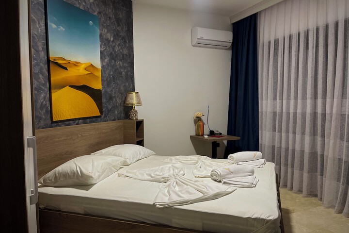 Room 6 of 58
