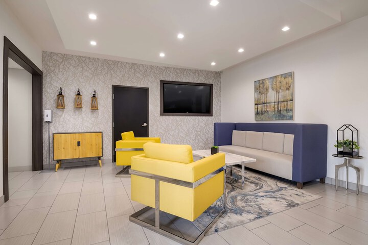 Guest Lobby