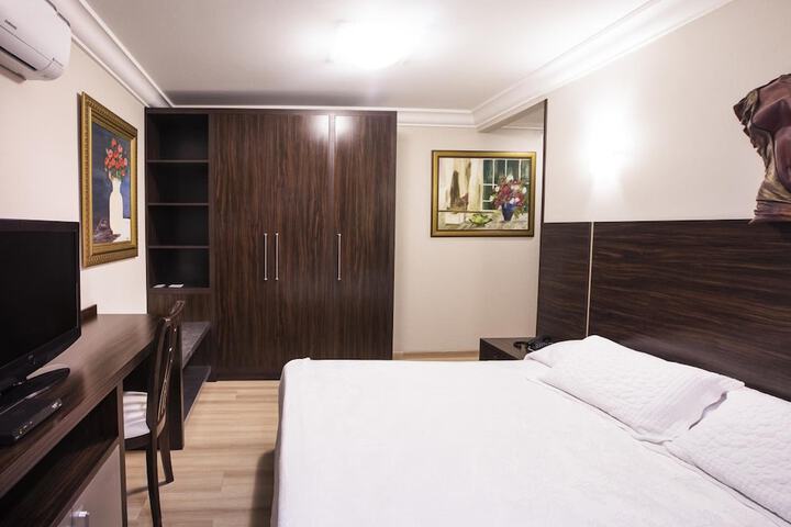 Room 5 of 56