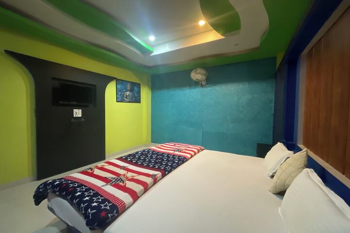 Room 20 of 94