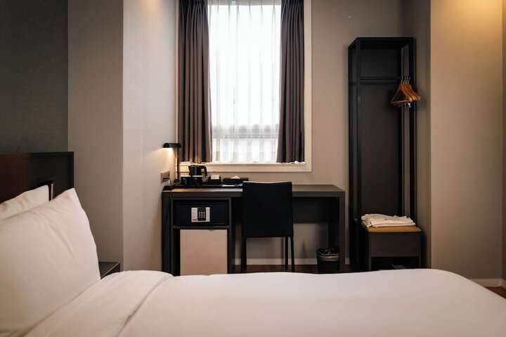 Room 15 of 57