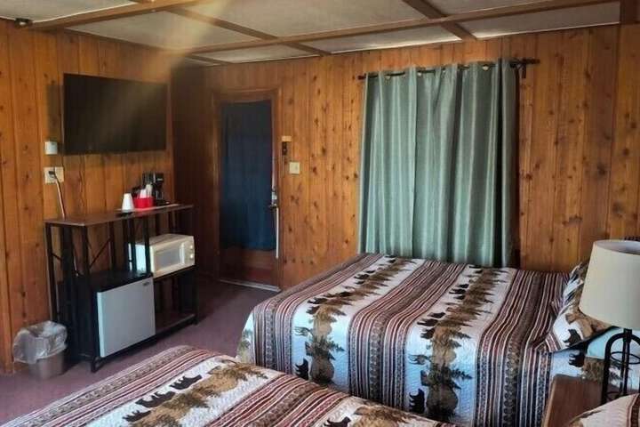 Room 3 of 17