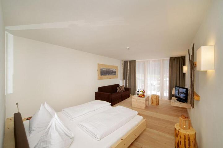 General 28 of 53