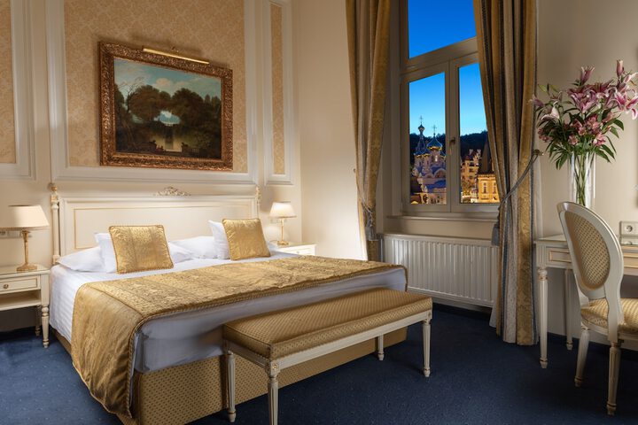 Room 8 of 97