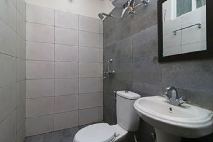 Room 6 of 21