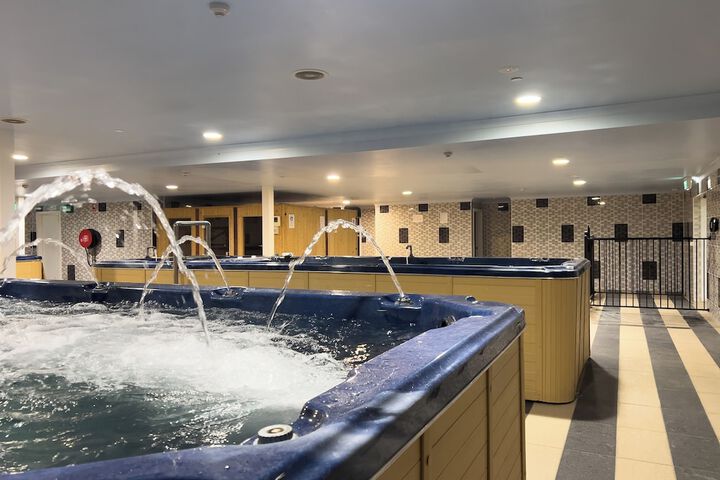 Spa 41 of 52