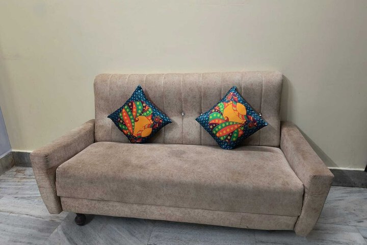 Room 11 of 35
