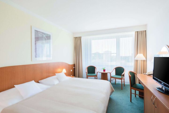 Room 14 of 84