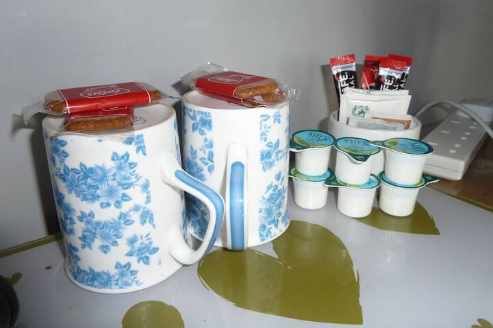 Breakfast/Coffee Service 8 of 27