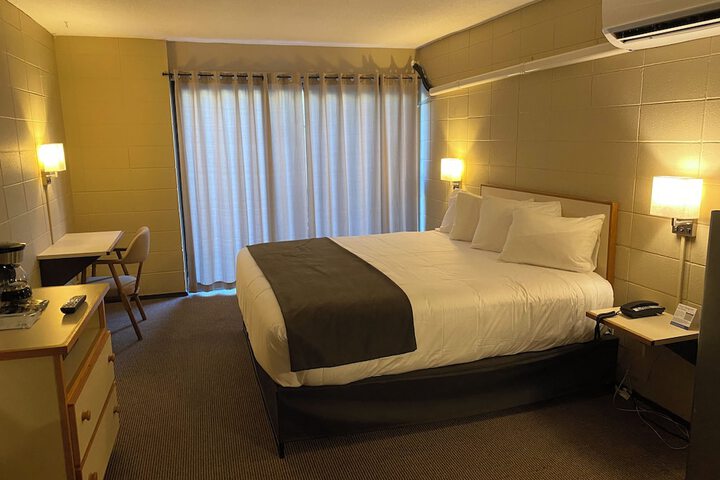 Room 21 of 64
