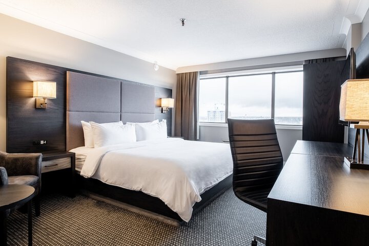 Room 45 of 270