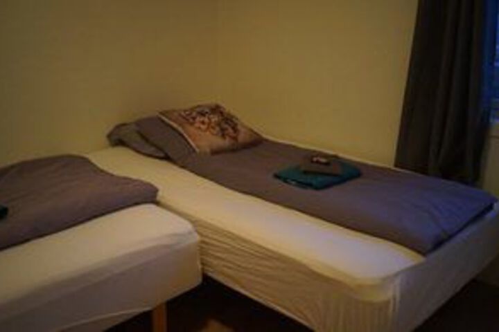 Room 13 of 30
