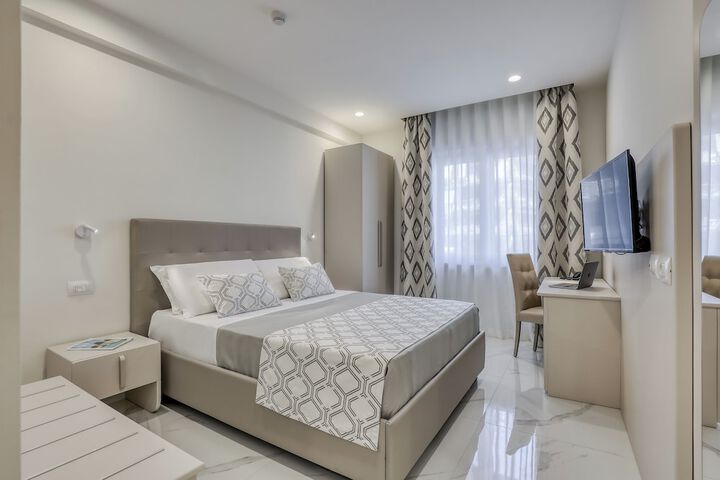 Room 10 of 55