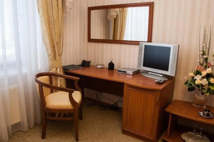 Room 7 of 11