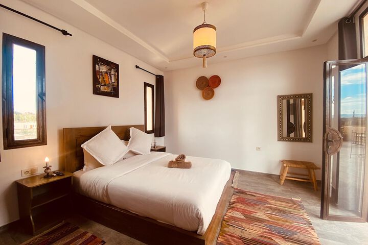 Room 49 of 153