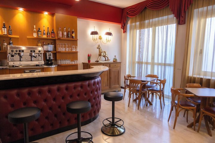 Lounge 60 of 66