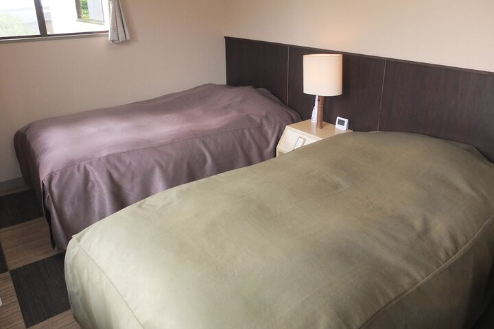 Room 14 of 82