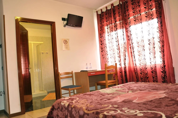 guest_rooms