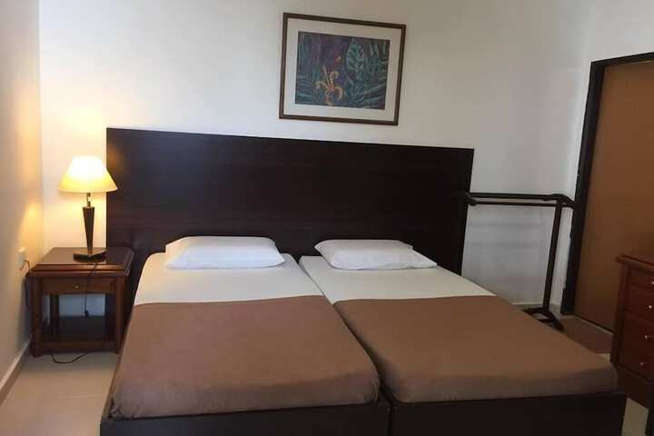 Room 14 of 34