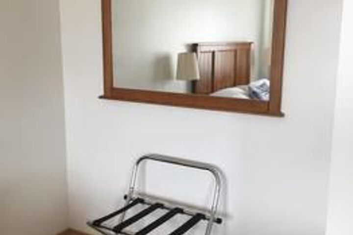 Room 28 of 49