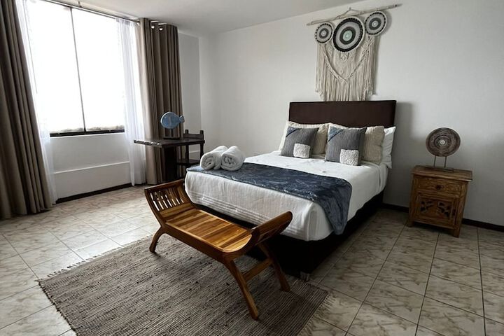 Room 16 of 35