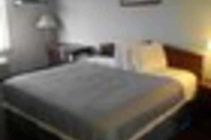 Room 14 of 48
