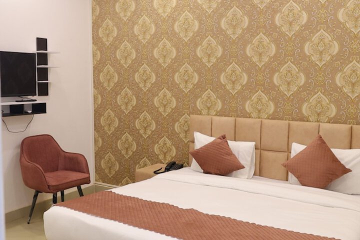 Room 14 of 54