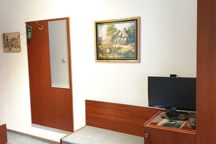 Room 21 of 39