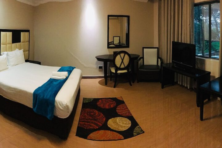 Room 14 of 27