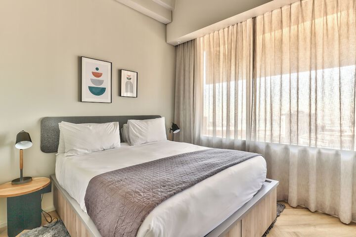 Room 10 of 48